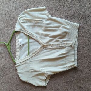 Women's short sleeve crop cardigan size medium